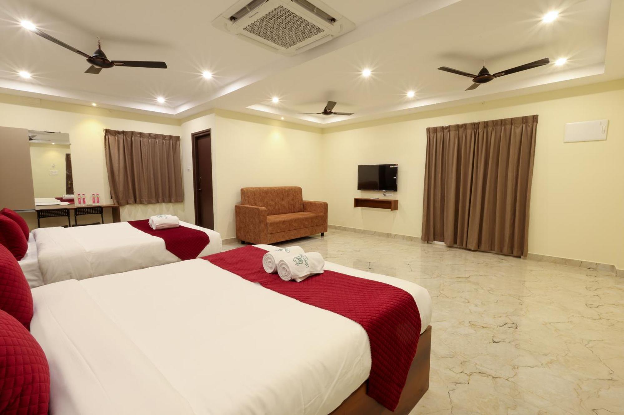Olive Nest- Tirupati Bus Stand- 300 Meters, Railway Station- 400 Meters Hotel Kültér fotó