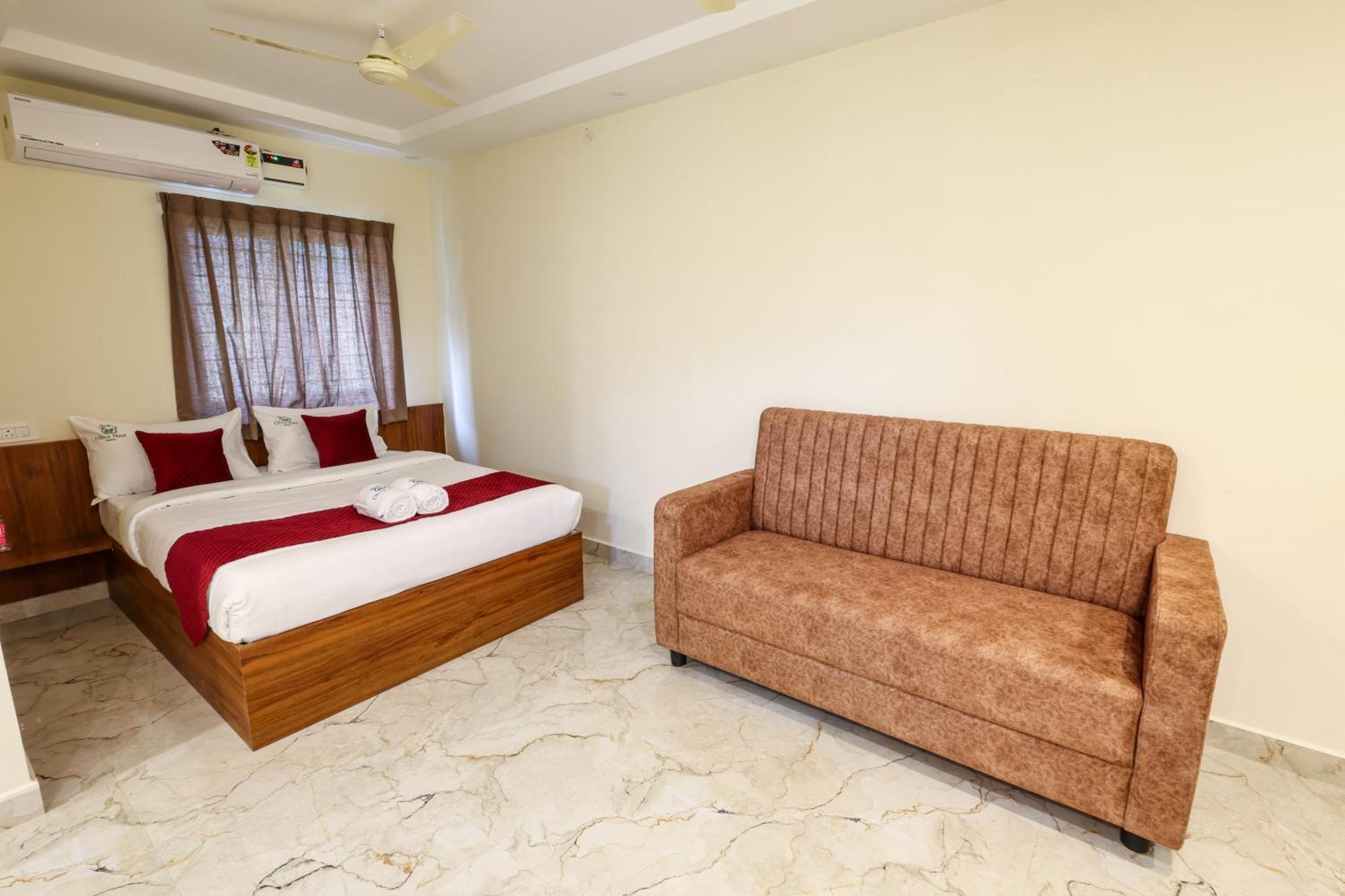 Olive Nest- Tirupati Bus Stand- 300 Meters, Railway Station- 400 Meters Hotel Kültér fotó