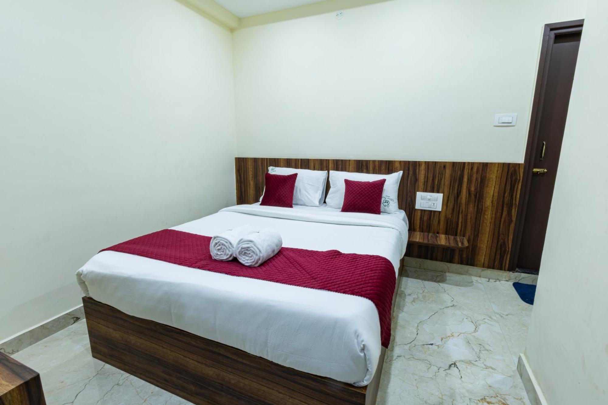 Olive Nest- Tirupati Bus Stand- 300 Meters, Railway Station- 400 Meters Hotel Kültér fotó
