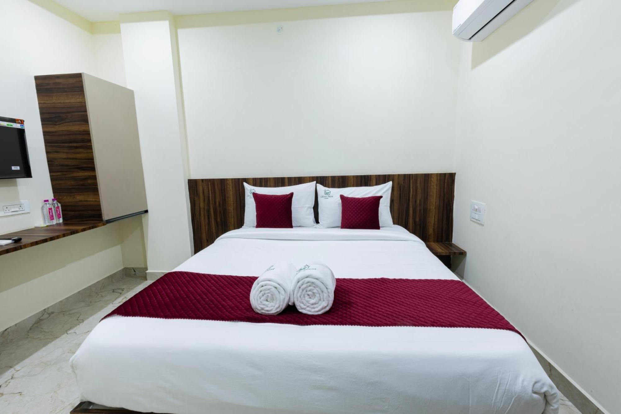 Olive Nest- Tirupati Bus Stand- 300 Meters, Railway Station- 400 Meters Hotel Kültér fotó